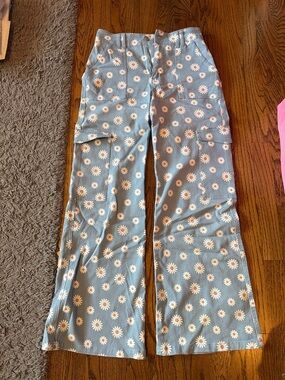 Altar'd State Blue Daisy Print Flare Pants